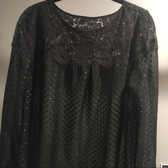 ELLE Lace-Front Blouse - Picture 2 of 4